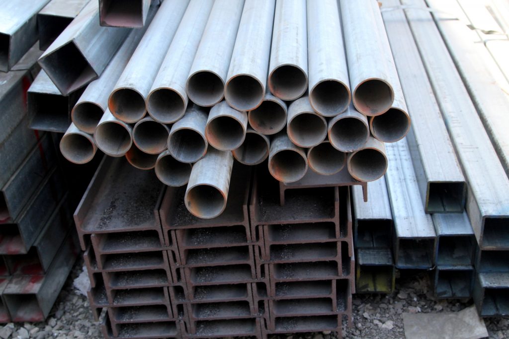  צינורות מברזל לכל מטרה