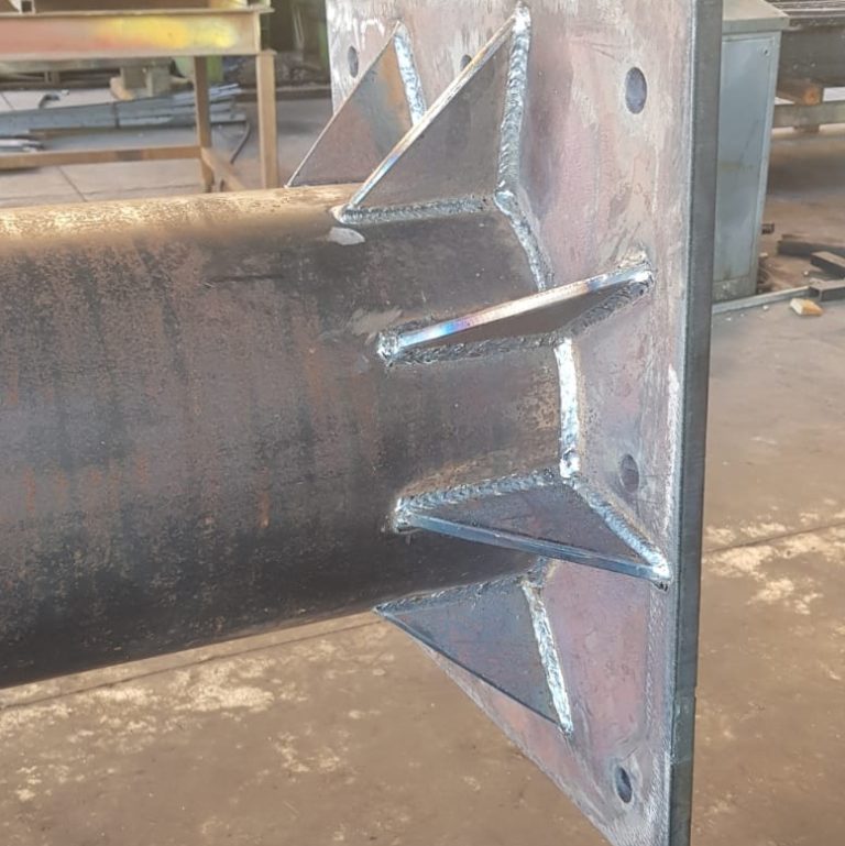 ריתוך וניקוב אלמנטים