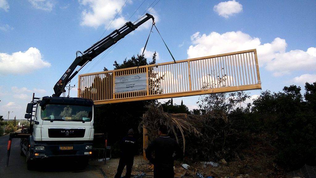 קורה קונזולית לשער: הלב ההנדסי של שער קונזולי איכותי