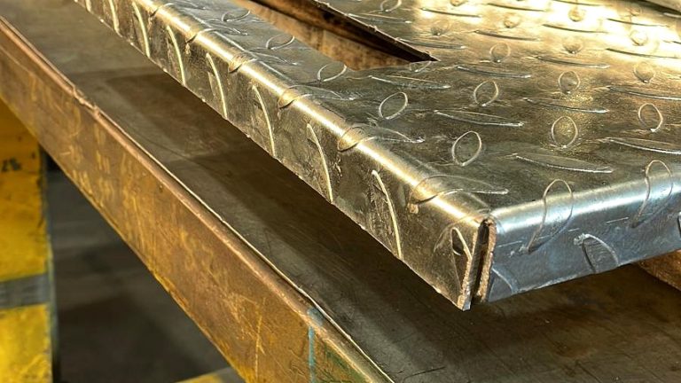 פחים מברזל מקצועי: סוגים, שימושים ומה חשוב לבדוק לפני הזמנה